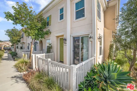 981 W Clover Avenue, Rialto, CA 92376 - MLS#: 26643909