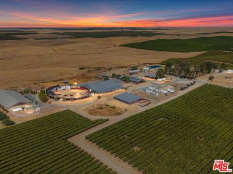 34338 Nevis Avenue Mc Farland CA 93250