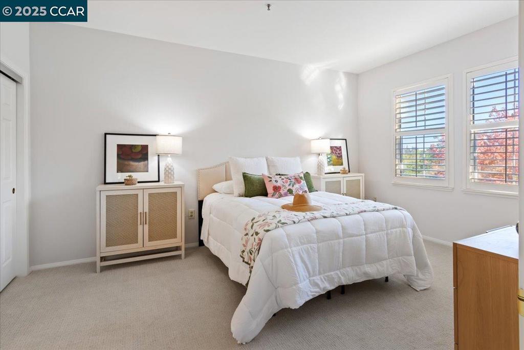 WATERFORD - Residential