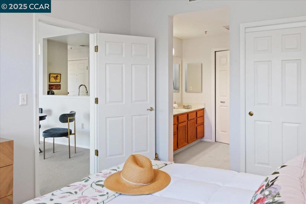 WATERFORD - Residential