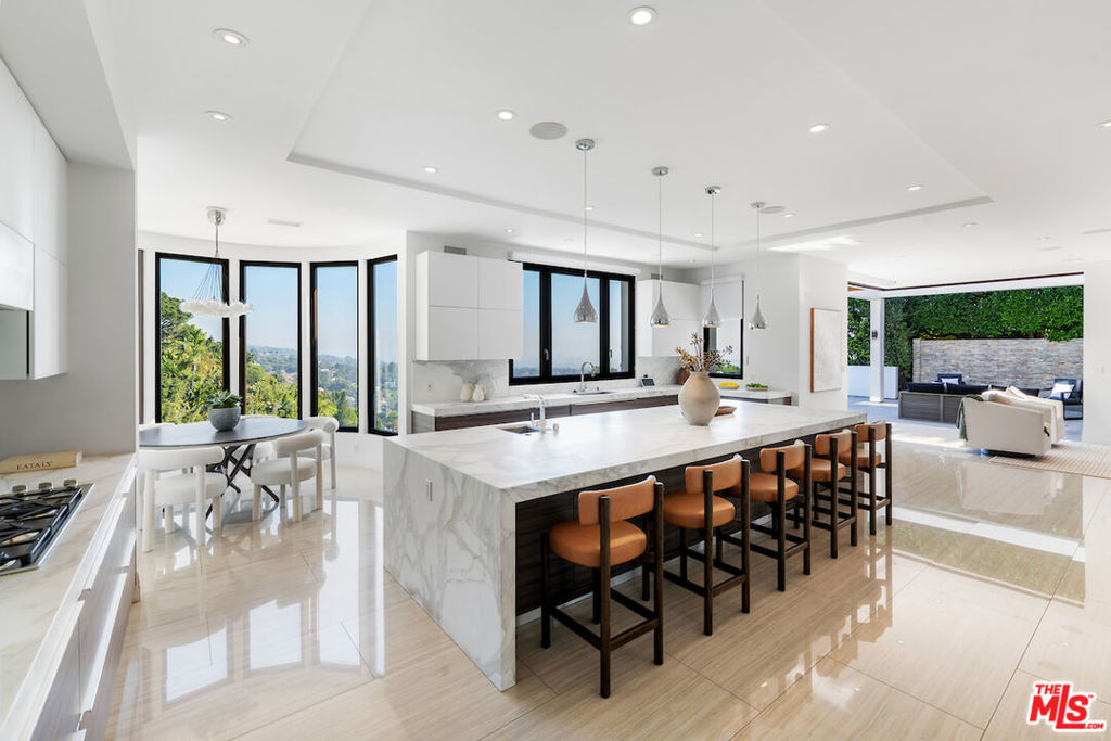 1280 Angelo Drive