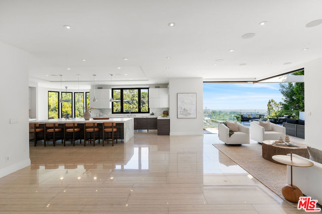 1280 Angelo Drive