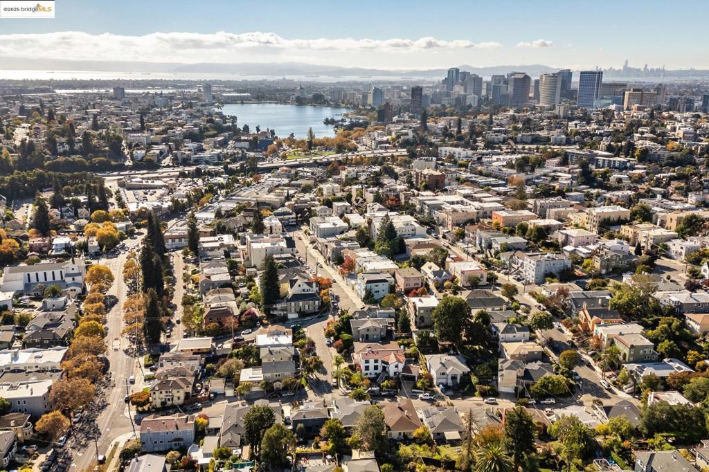 LAKESHORE - Residential