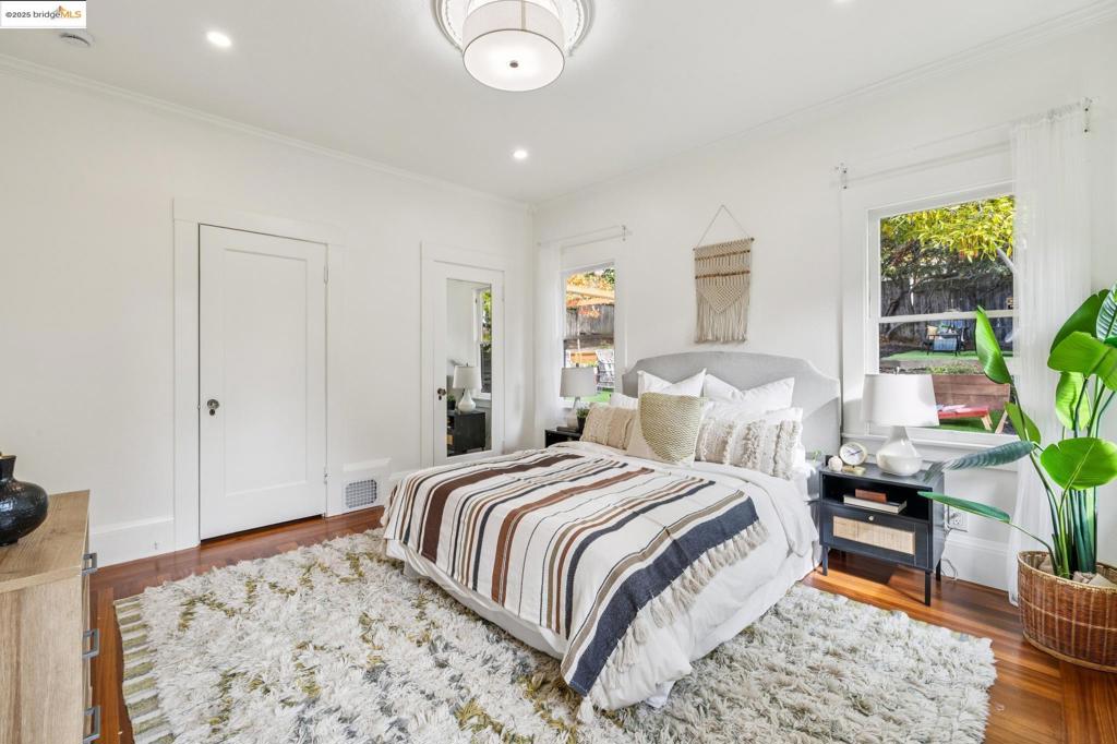 LAKESHORE - Residential