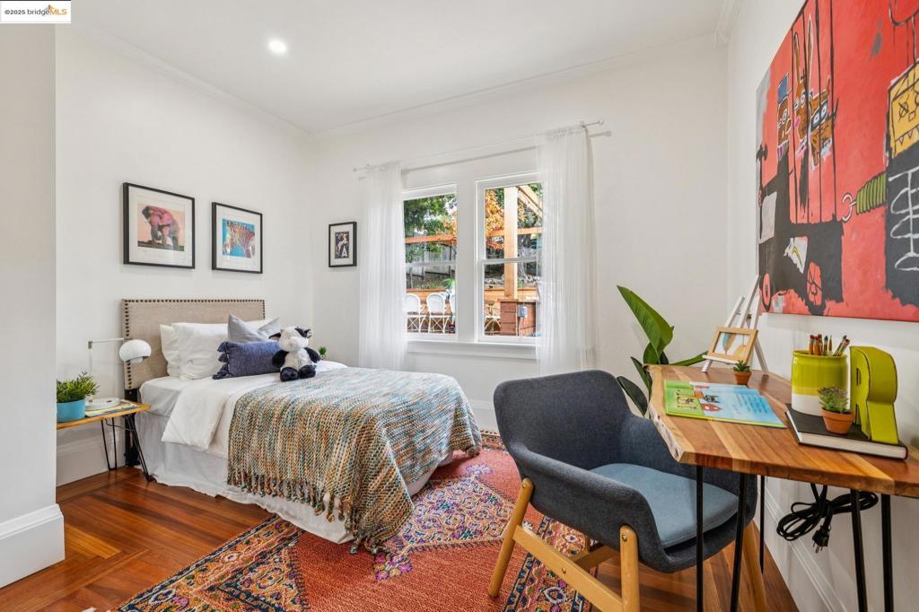 LAKESHORE - Residential