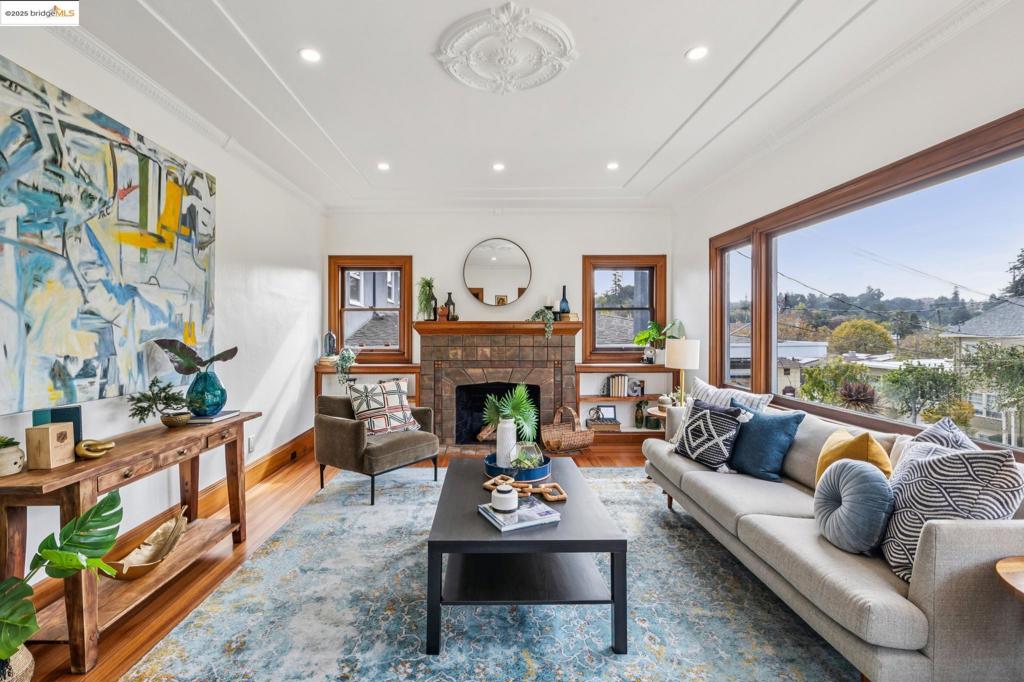 LAKESHORE - Residential