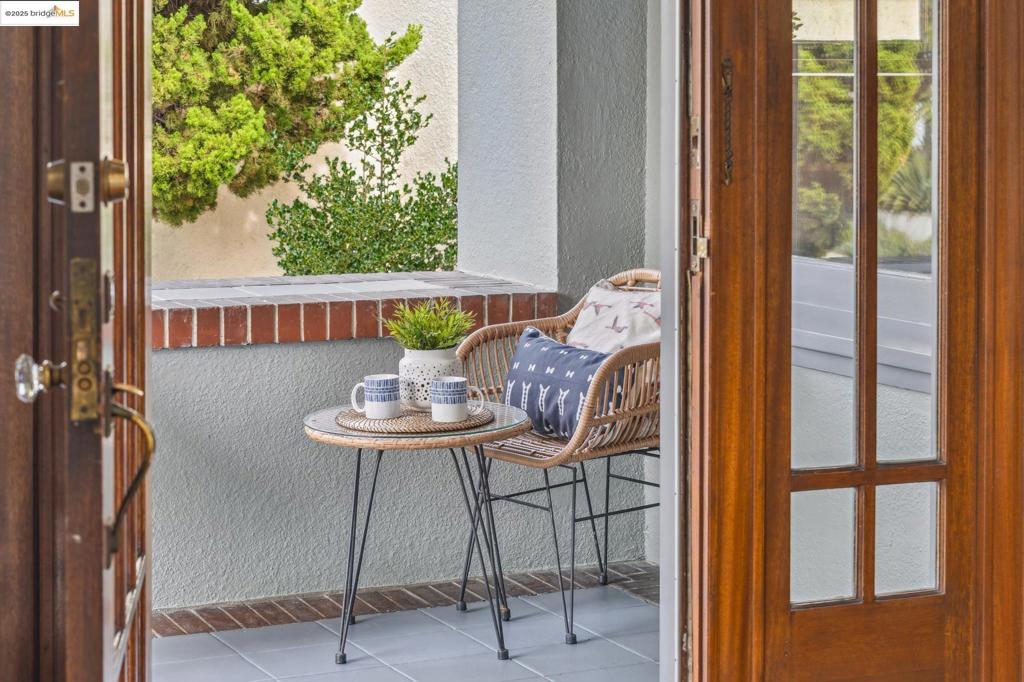 LAKESHORE - Residential