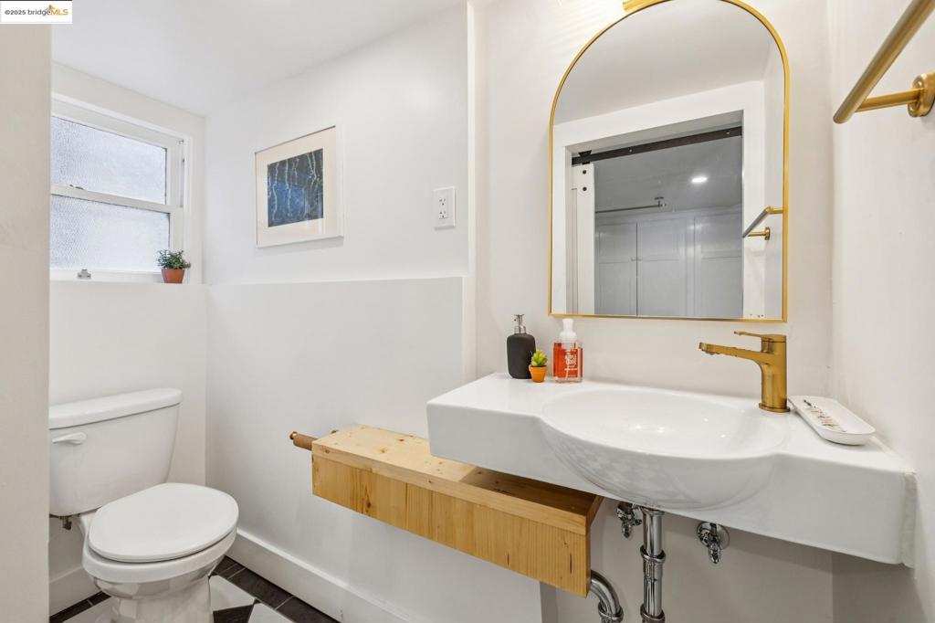 LAKESHORE - Residential