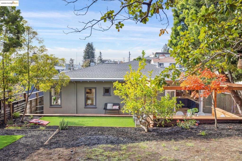 LAKESHORE - Residential