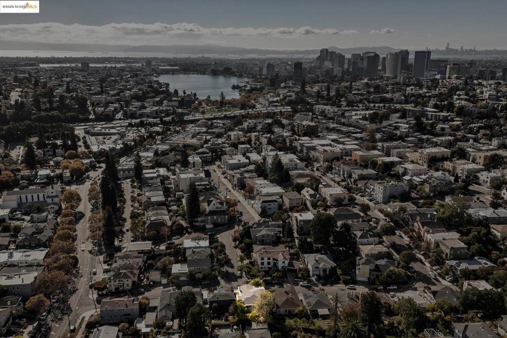 LAKESHORE - Residential