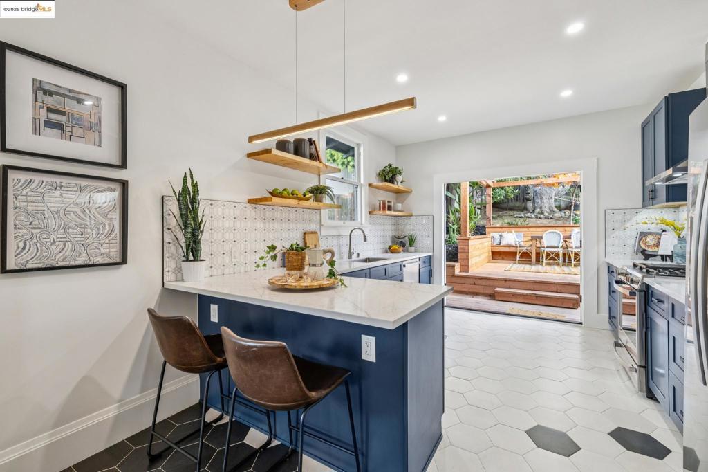 LAKESHORE - Residential