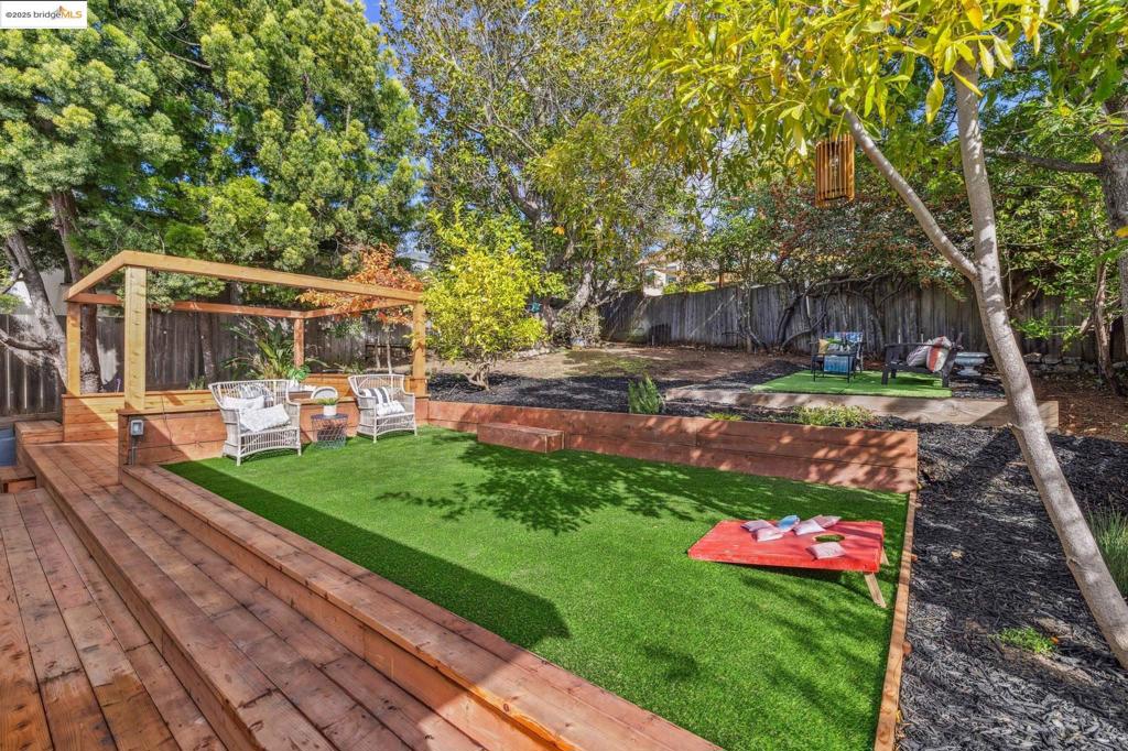 LAKESHORE - Residential