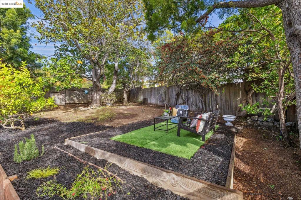 LAKESHORE - Residential