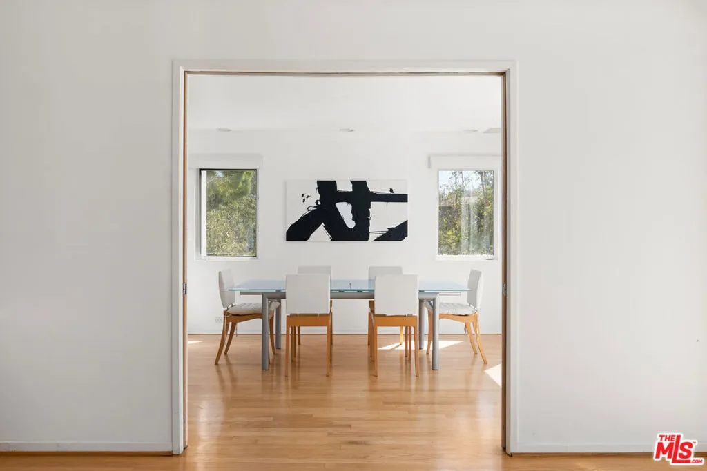 Los Angeles, California 90046, United States, 4 Bedrooms Bedrooms, ,4 BathroomsBathrooms,Residential,Active,213461