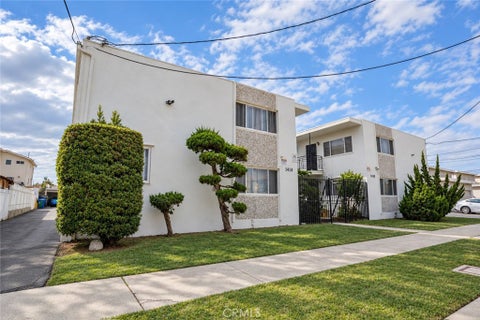 Photo of 1414 W 225th Street, Torrance, CA 90501 (MLS # SB26205096)