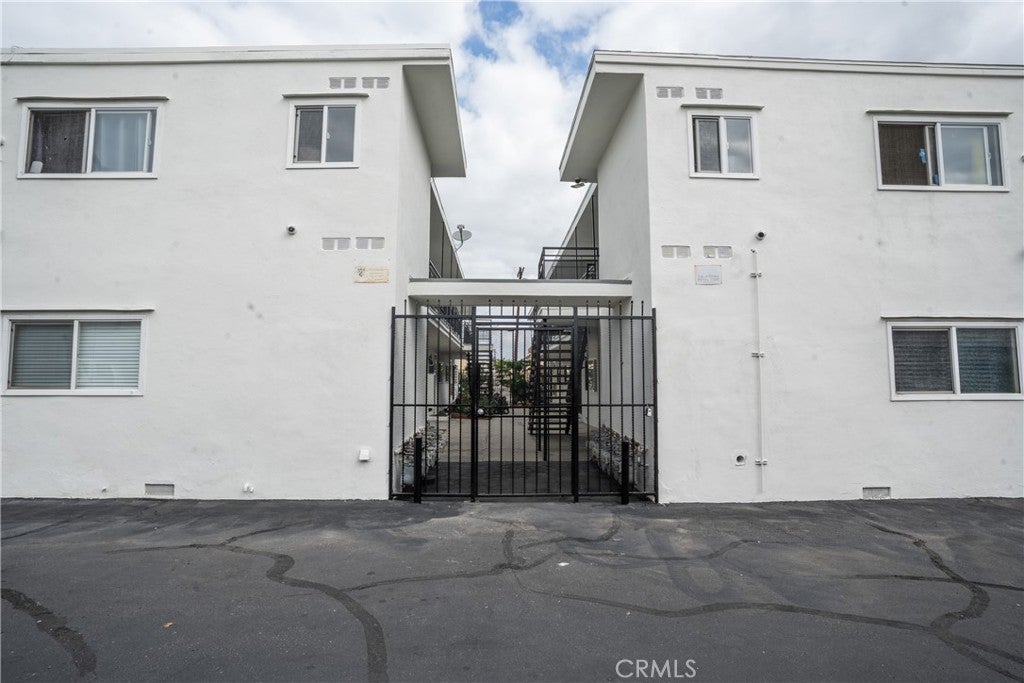 1414 W 225th Street