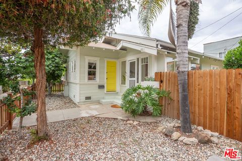 732 N Toledo Walk Long Beach CA 90813