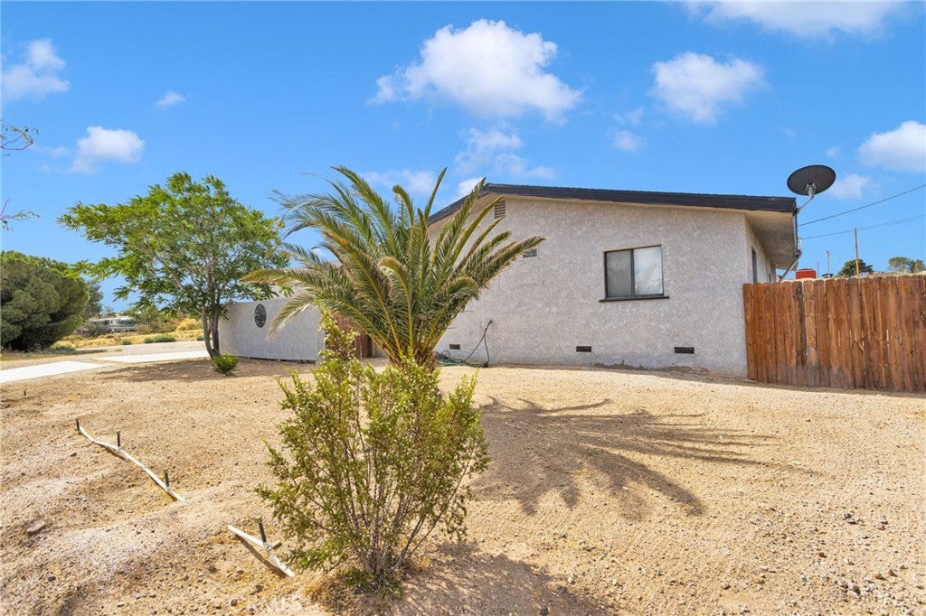 27763 Crestview
