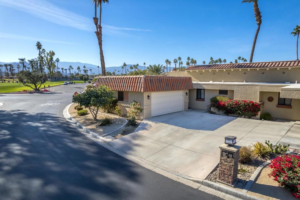 40985 La Costa Circle W