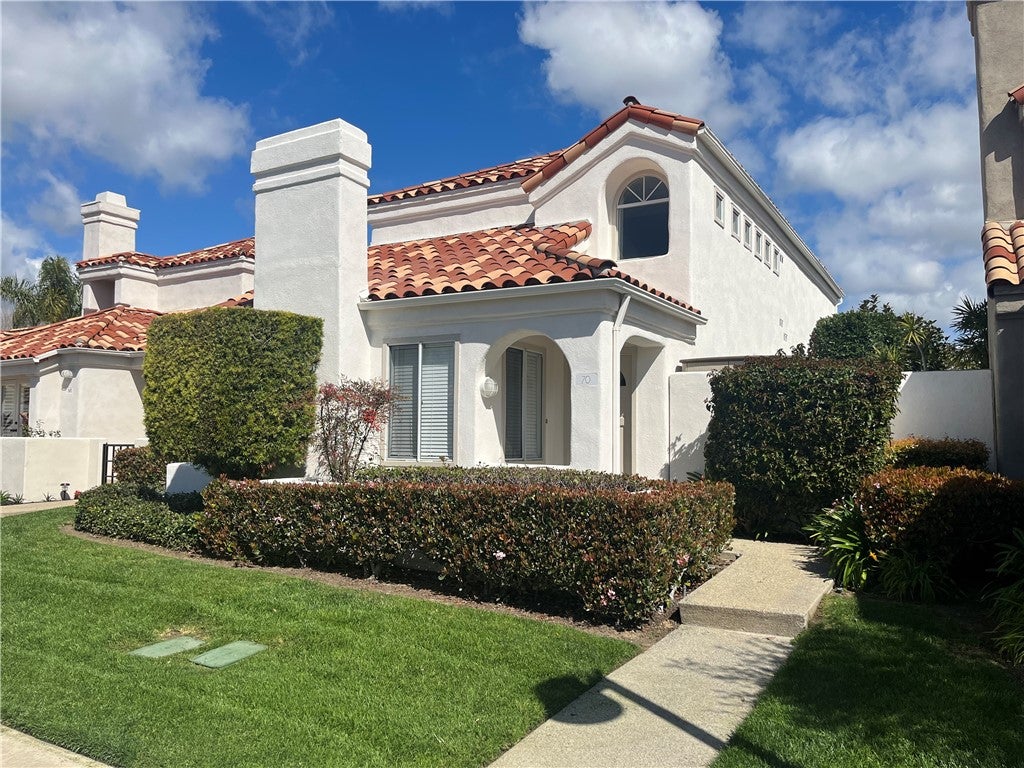70 Shearwater Place