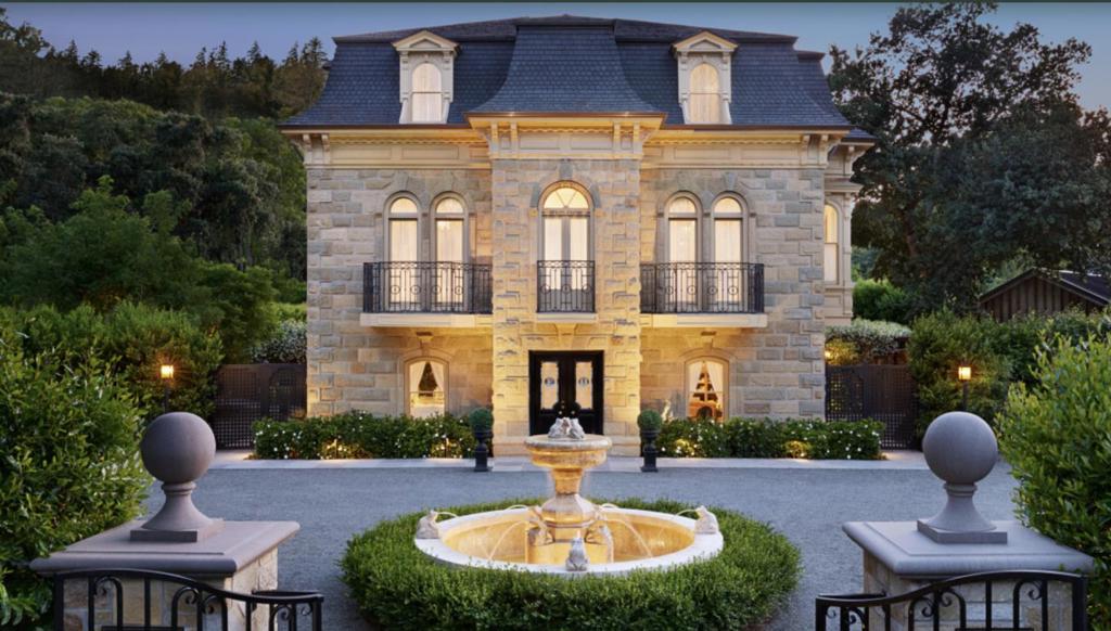 The Francis House is a ultra-luxury home on a resort-like property all within 2 blocks of downtown Calistoga. With 5,500+ square feet, the property features 7 ensuite bedrooms with an elevator, a separate pool house (with bed/bath), swimming pool, tennis court, sauna, fire pit and more. The home was fully restored and redesigned from 2014-2018; it has won too many awards to list including the Julia Morgan Award for Best Historic Restoration.