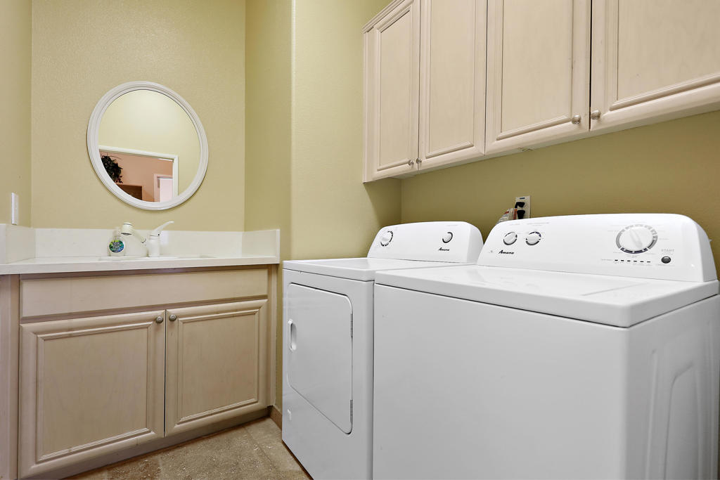 Rancho Mirage C.C. - Residential Lease