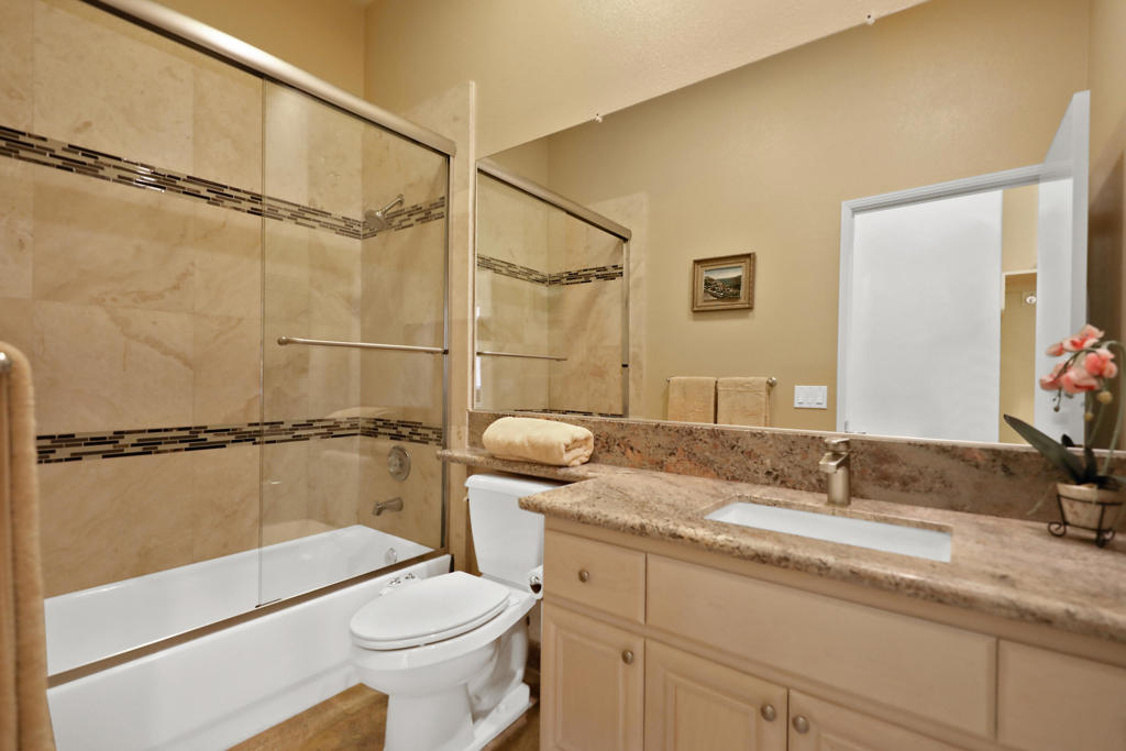 Rancho Mirage C.C. - Residential Lease