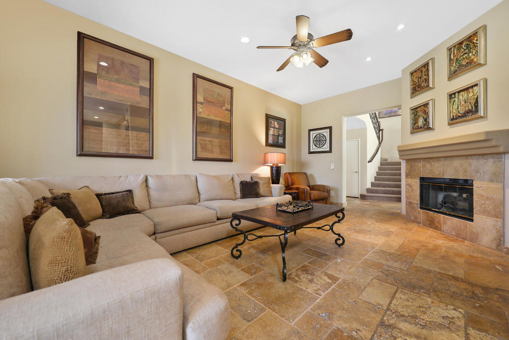 Rancho Mirage C.C. - Residential Lease