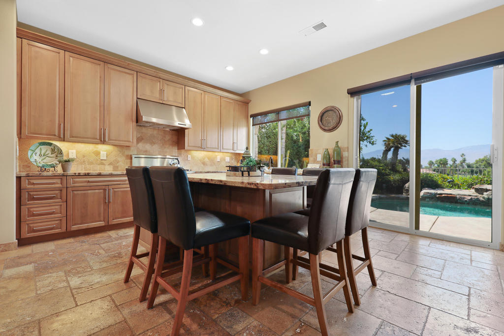 Rancho Mirage C.C. - Residential Lease