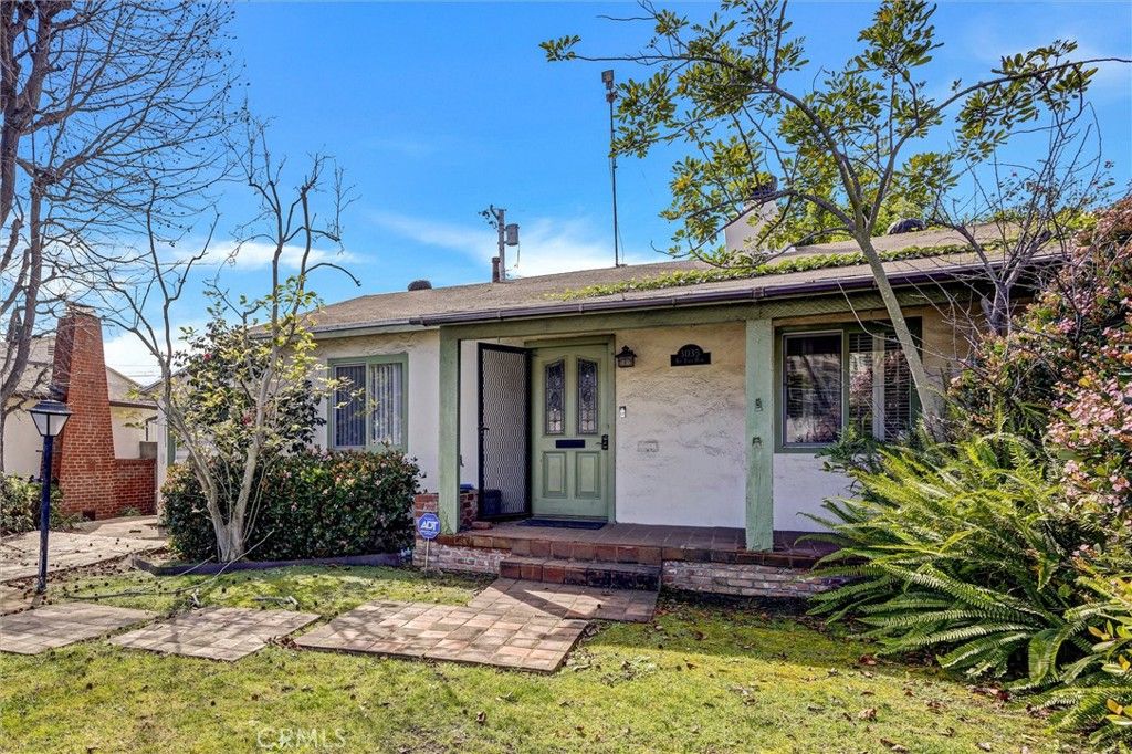 Photo of 3035 Malcolm Ave, Los Angeles, CA 90034 (MLS # OC26056638)