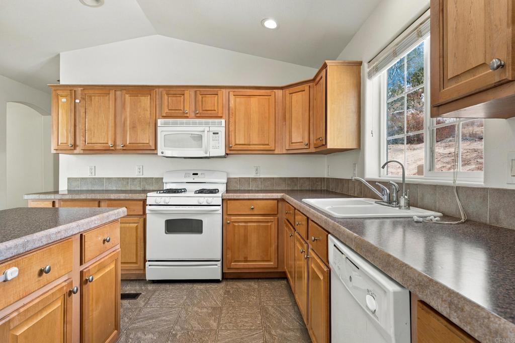 18453 Ramona View Dr