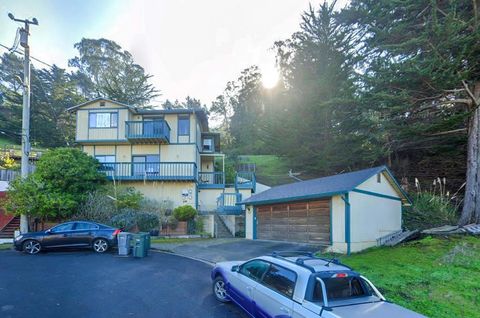 Photo of 44 Oviedo Court, Pacifica, CA 94044 (MLS # ML82038066)