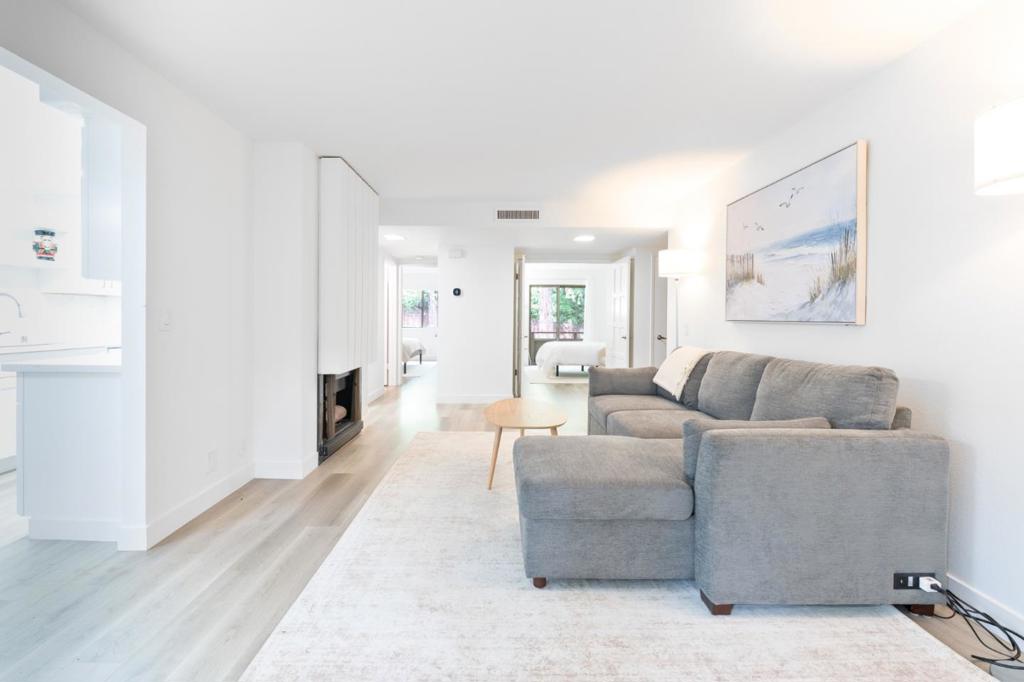20700 4th Street 3