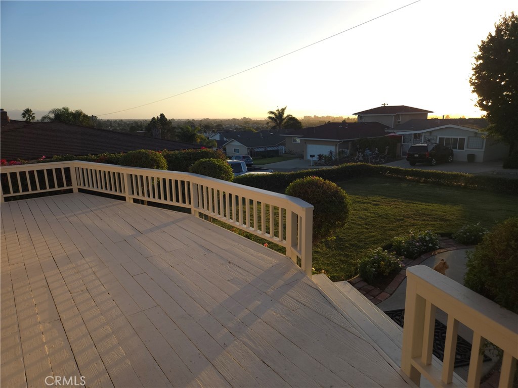 West of 101(1000) - Residential