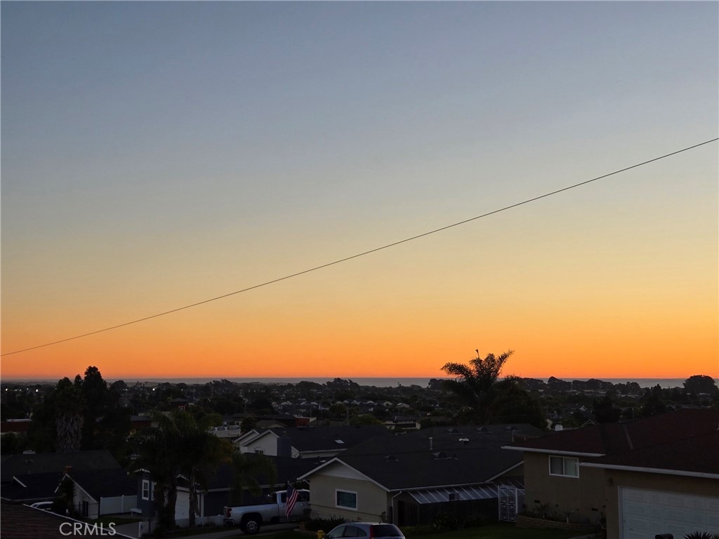 West of 101(1000) - Residential