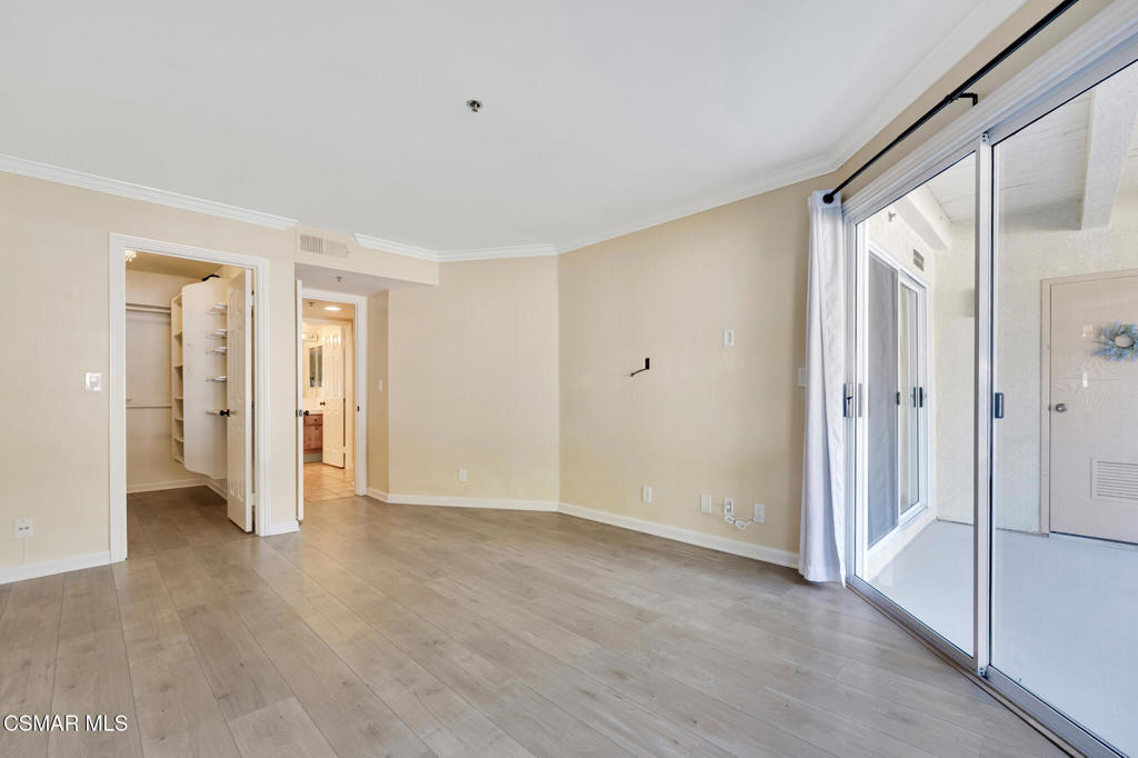 Shadow Ridge-833 - 833 - Residential