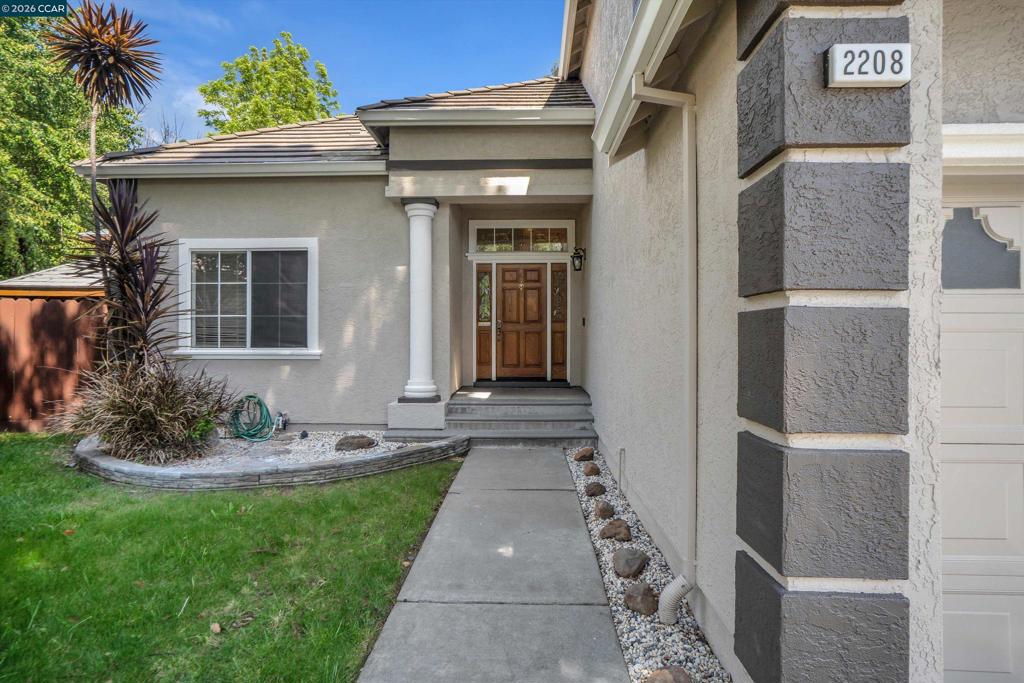 2208 Fieldcrest Ct