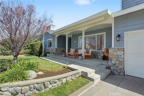 Photo of 24348 Cross St, Newhall, CA 91321 (MLS # SR26042684)