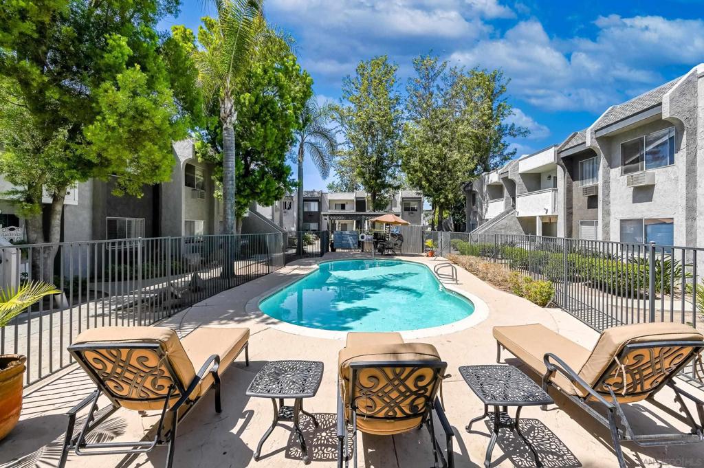 12425 Oak Knoll Road