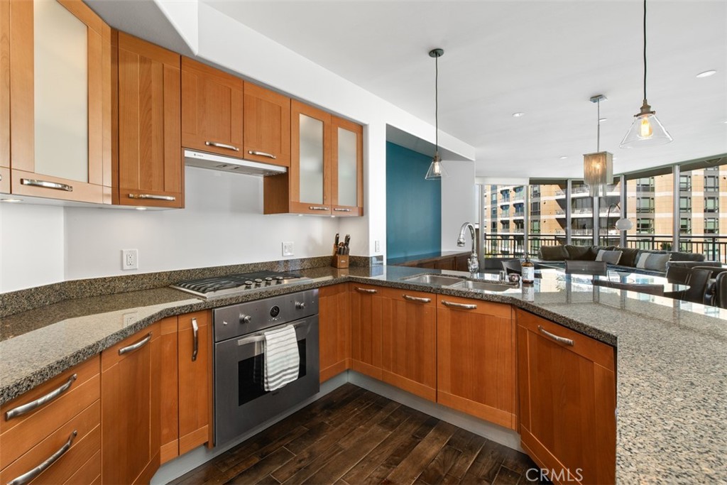 The Plaza (5000 and 8000) (PLZA) - Residential Lease