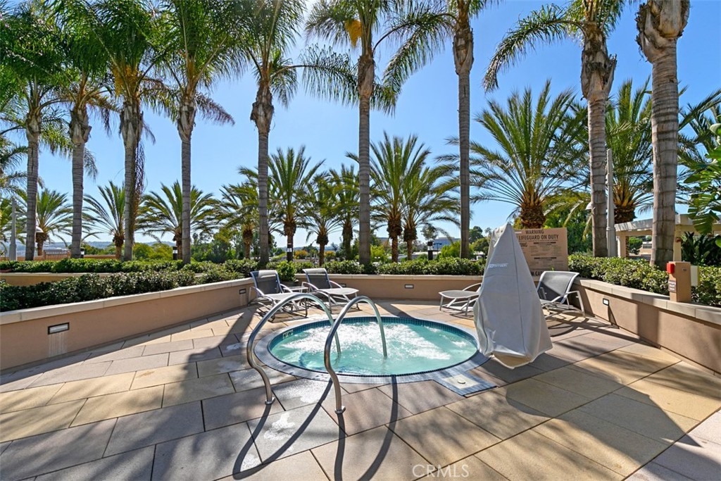 The Plaza (5000 and 8000) (PLZA) - Residential Lease