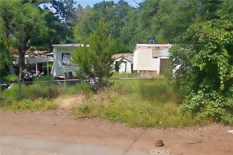 Photo of 4740 W 40th St, Clearlake, CA 95422 (MLS # LC26084046)