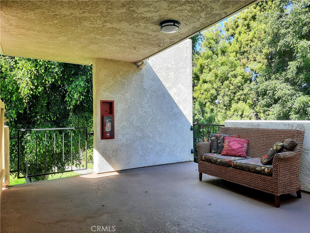 2233 Via Puerta N