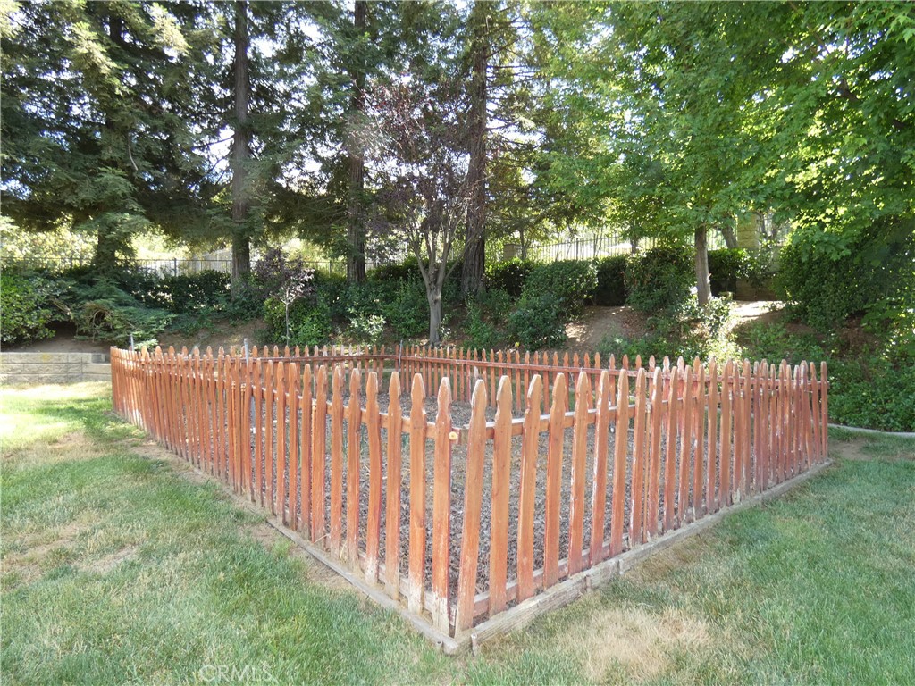 13747 Meadow View Lane