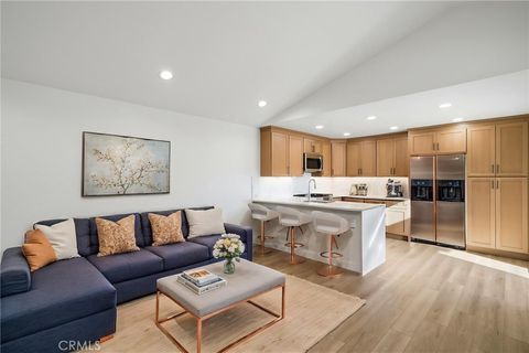 Photo of 17333 Brookhurst St #B7, Fountain Valley, CA 92708 (MLS # SW26056107)