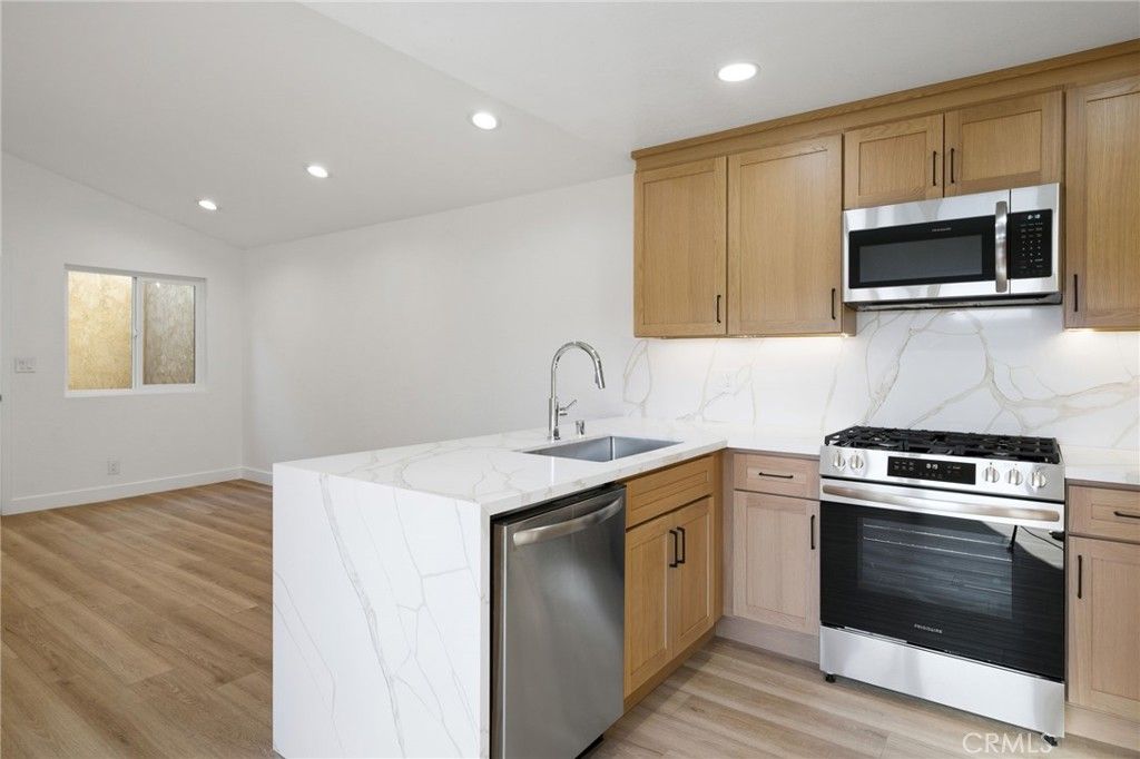 Photo of 17333 Brookhurst St, Fountain Valley, CA 92708 (MLS # SW26056107)