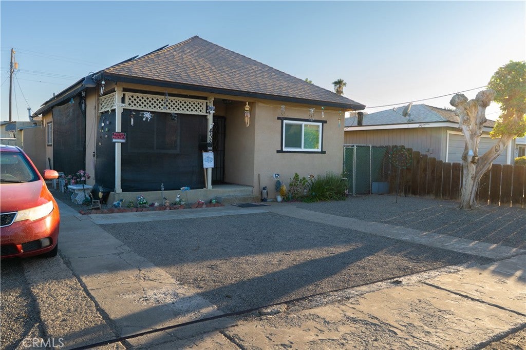 458 E Pleasant