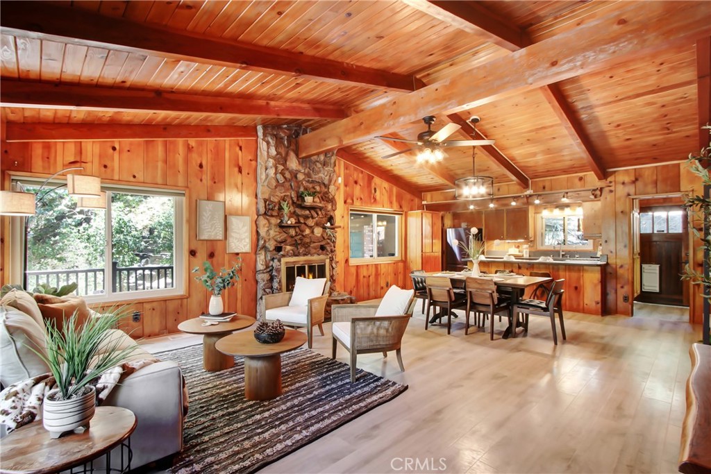 901 Mocking Bird Road