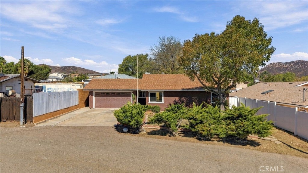 10132 Conejo LN