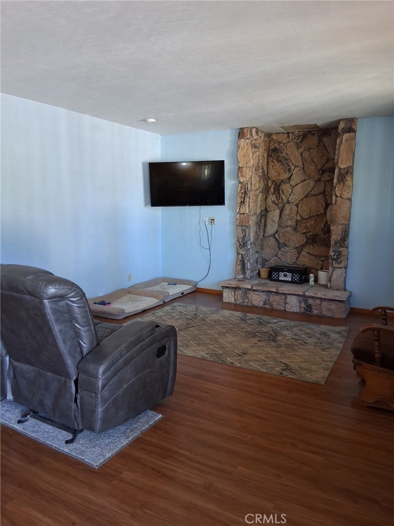 3215 Marina View Dr